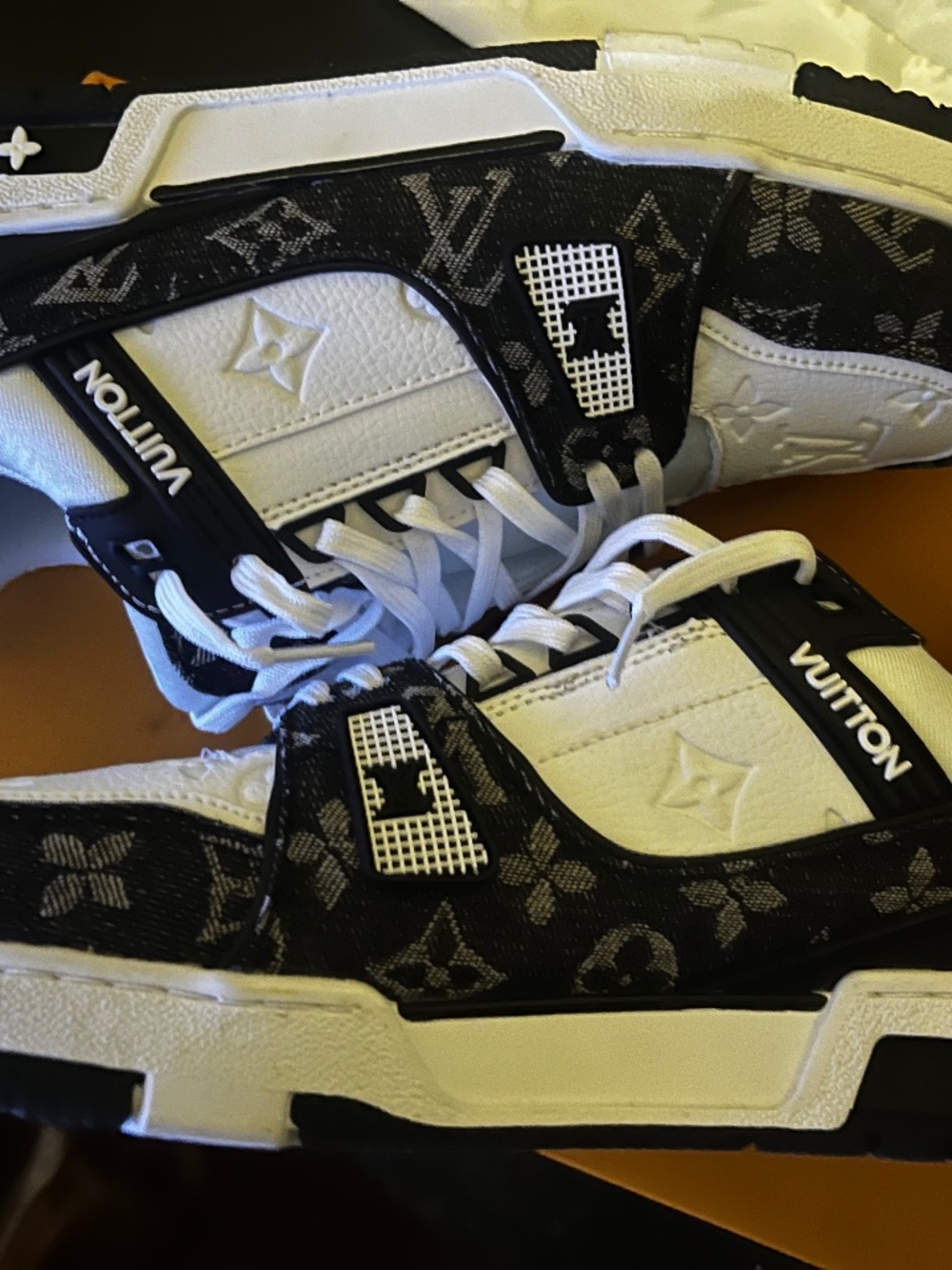 Lv Trainers
